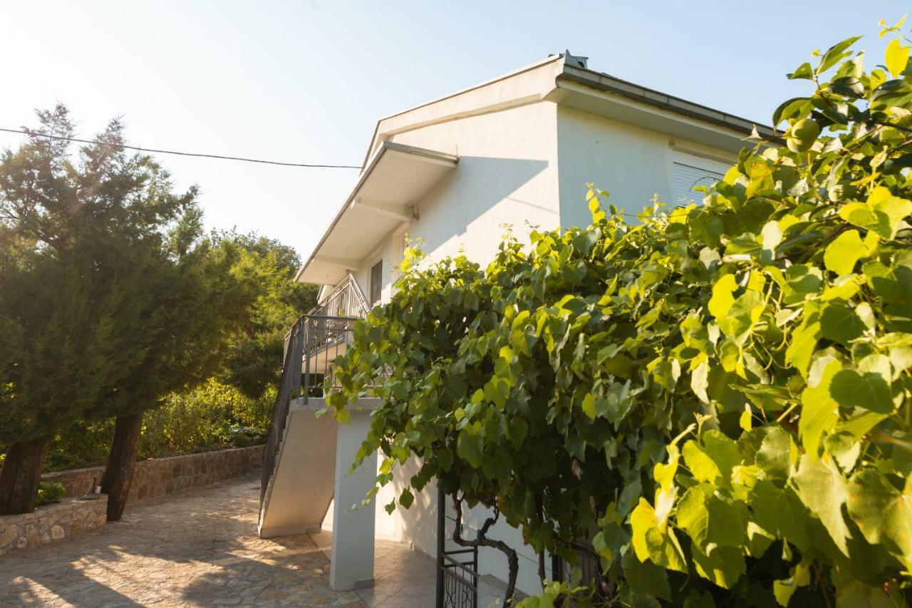 Appartamento Honey Virpazar